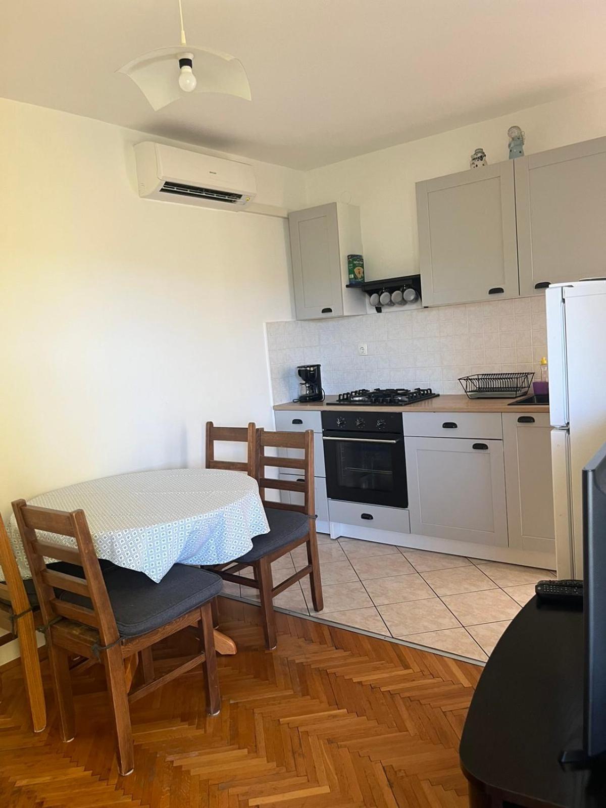 Dumicic Apartment *